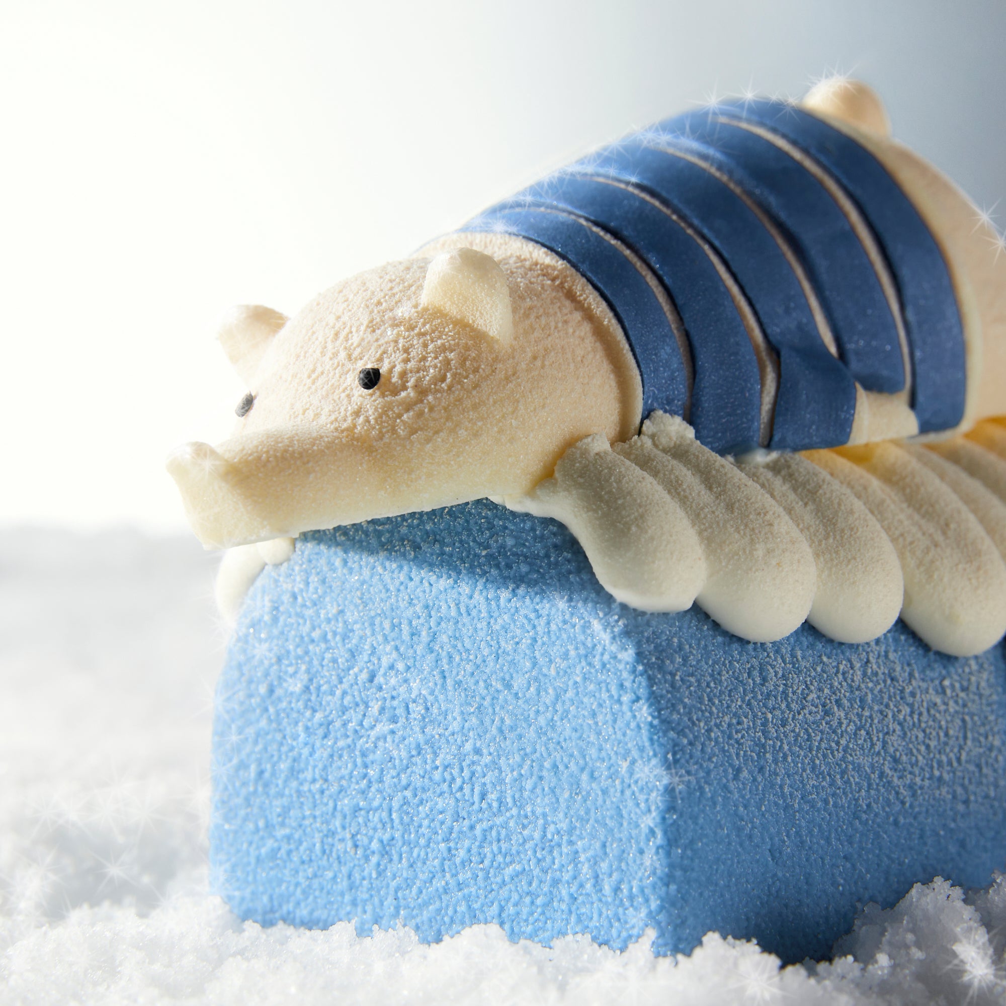 Vanilla Strawberry Ice Cream Yule Log (SOLDOUT FOR PREORDER) BAKES