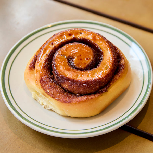 Cafe Cinnamon Roll - BAKES SAIGON
