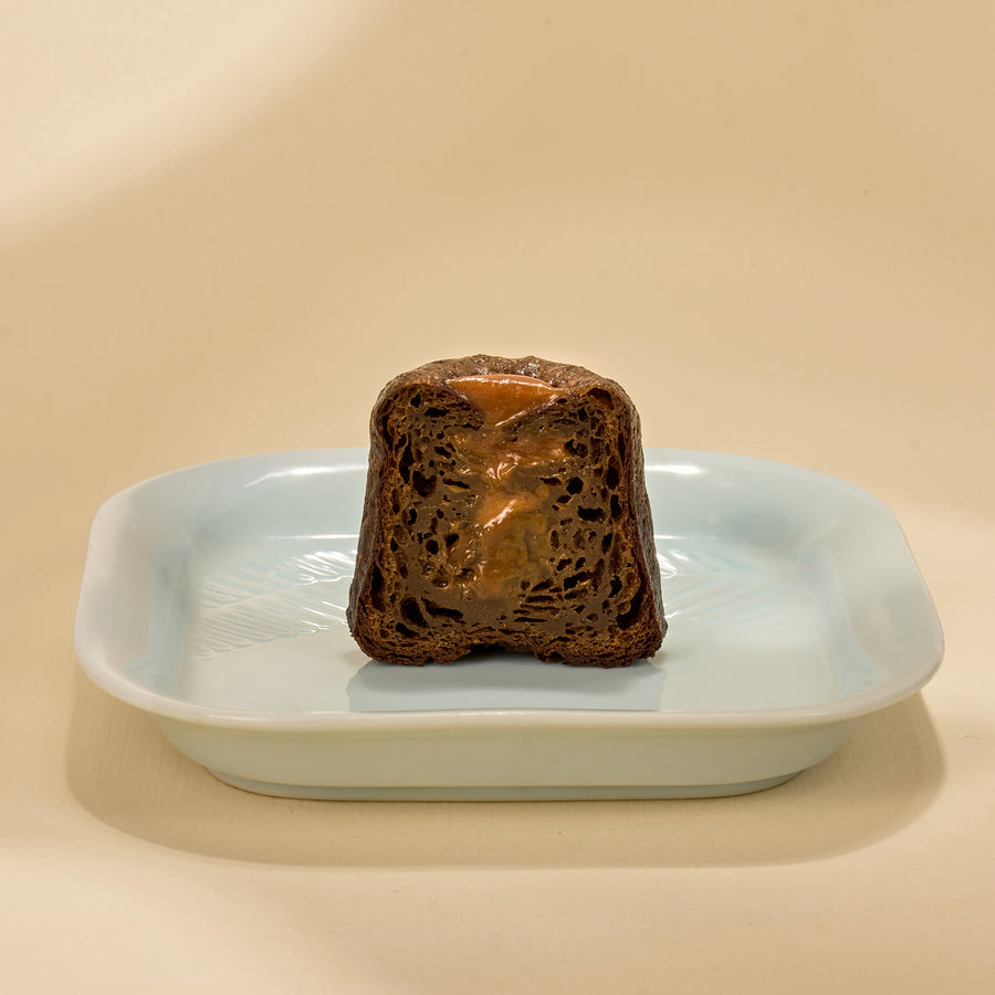 Hojicha Caramel Cannelé