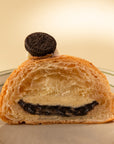 Oreo Cheesecake Croissant