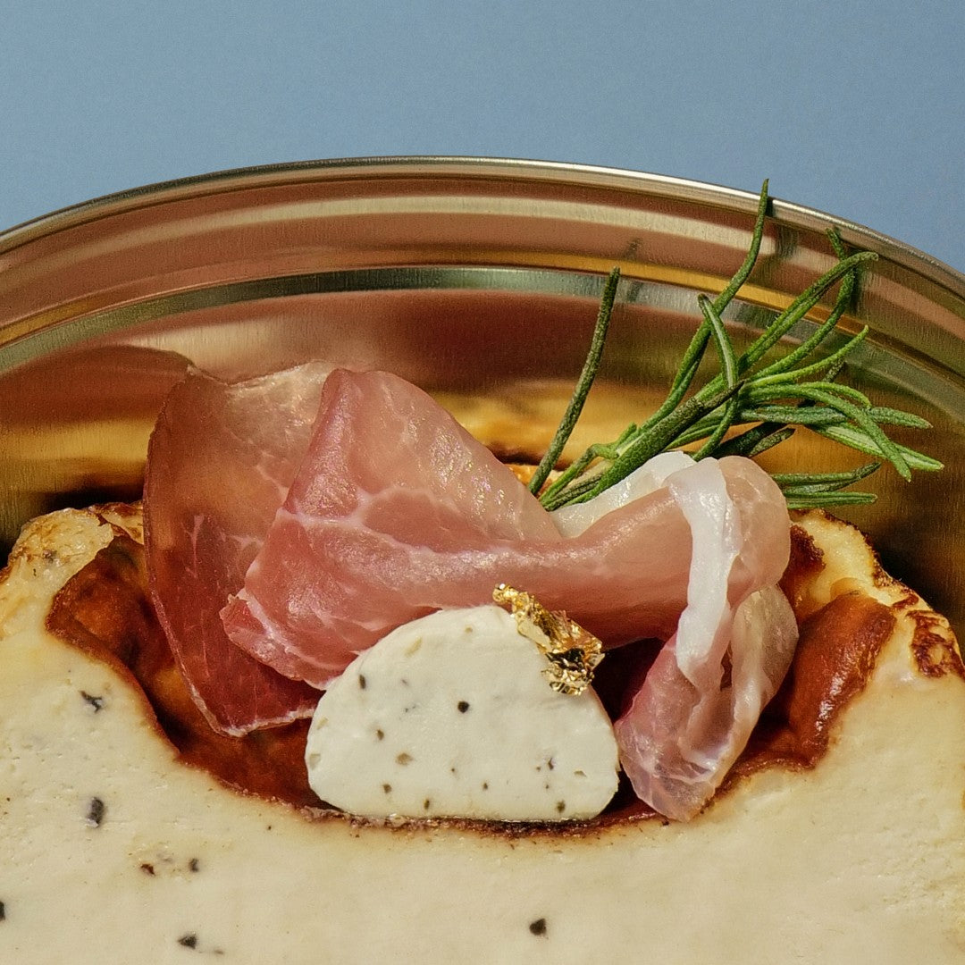 Bánh Hộp Thiếc Truffle Parma Ham Basque Cheese
