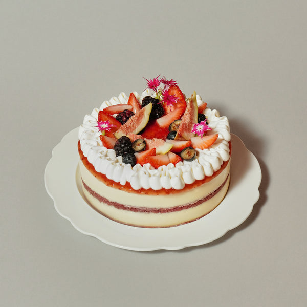 Bánh sinh nhật tiramisu trái cây berry bliss 15cm Bakes Saigon