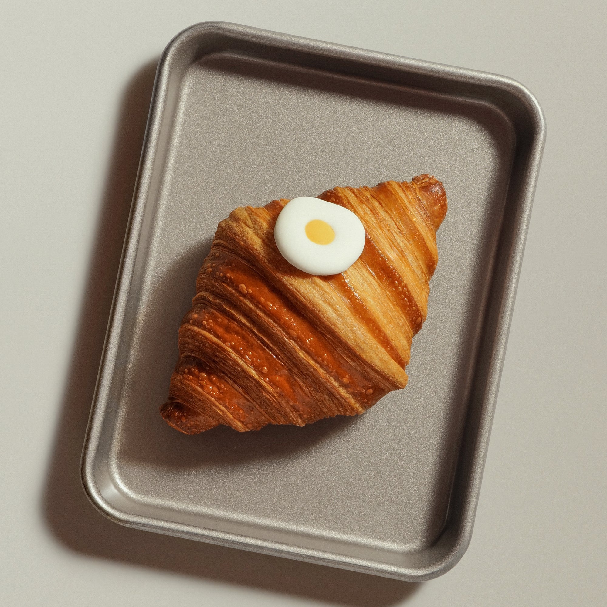 Croissant Trứng Muối Lava - BAKES SAIGON