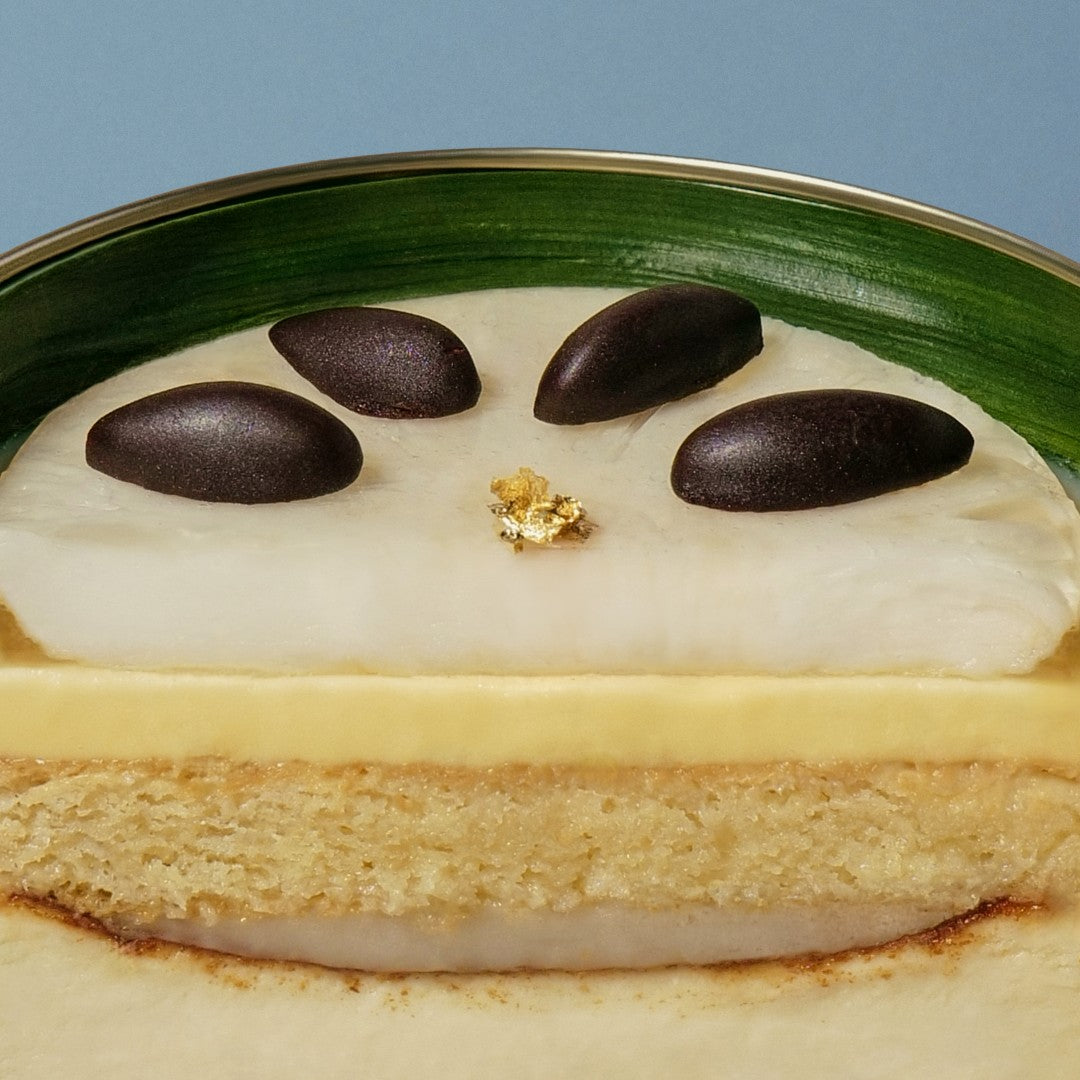 Bánh Hộp Thiếc Soursop Almond Tiramisu Basque Cheese
