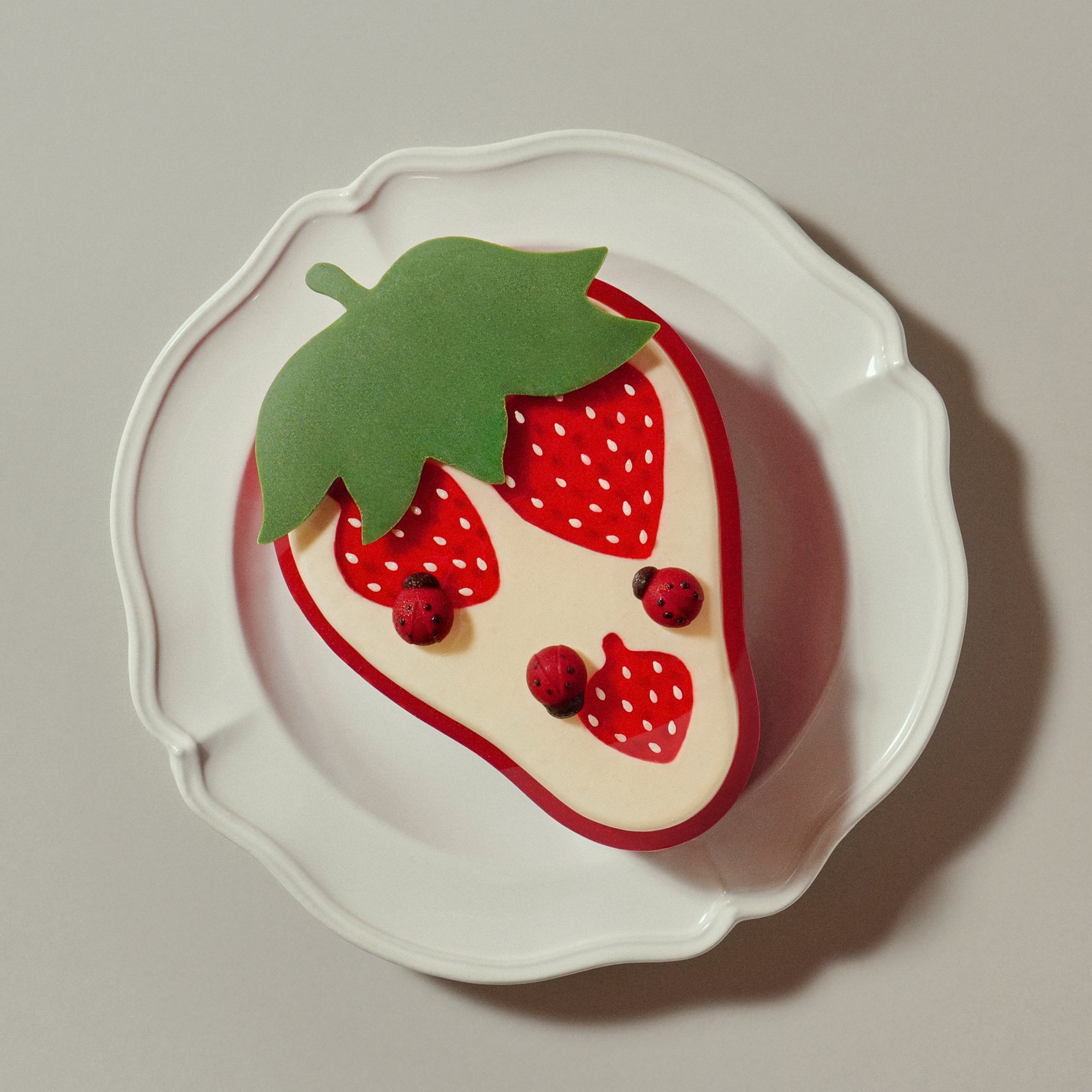 Cheesecake Dâu Xí Muội | ⌀15cm - BAKES SAIGON