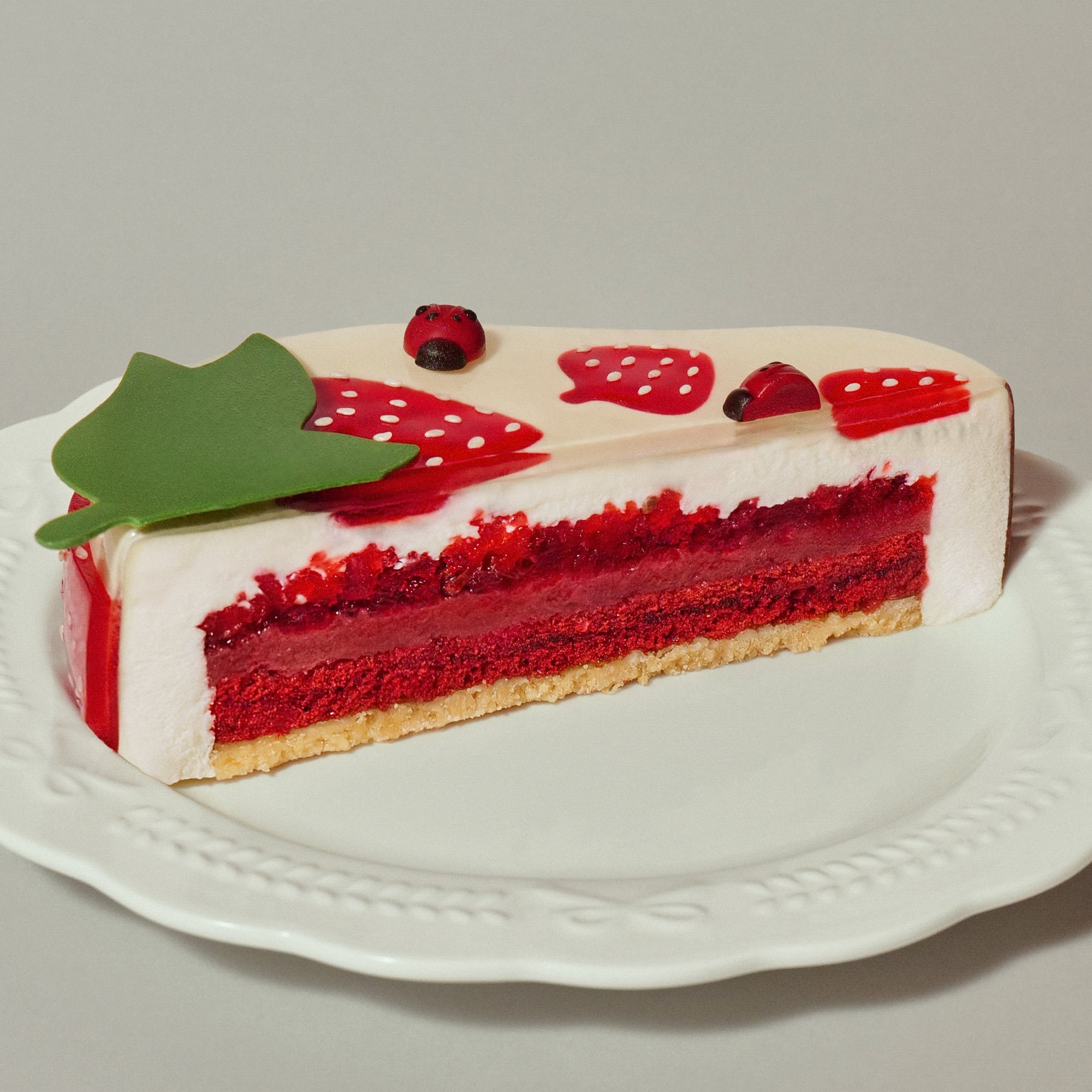 Cheesecake Dâu Xí Muội | ⌀12cm - BAKES SAIGON