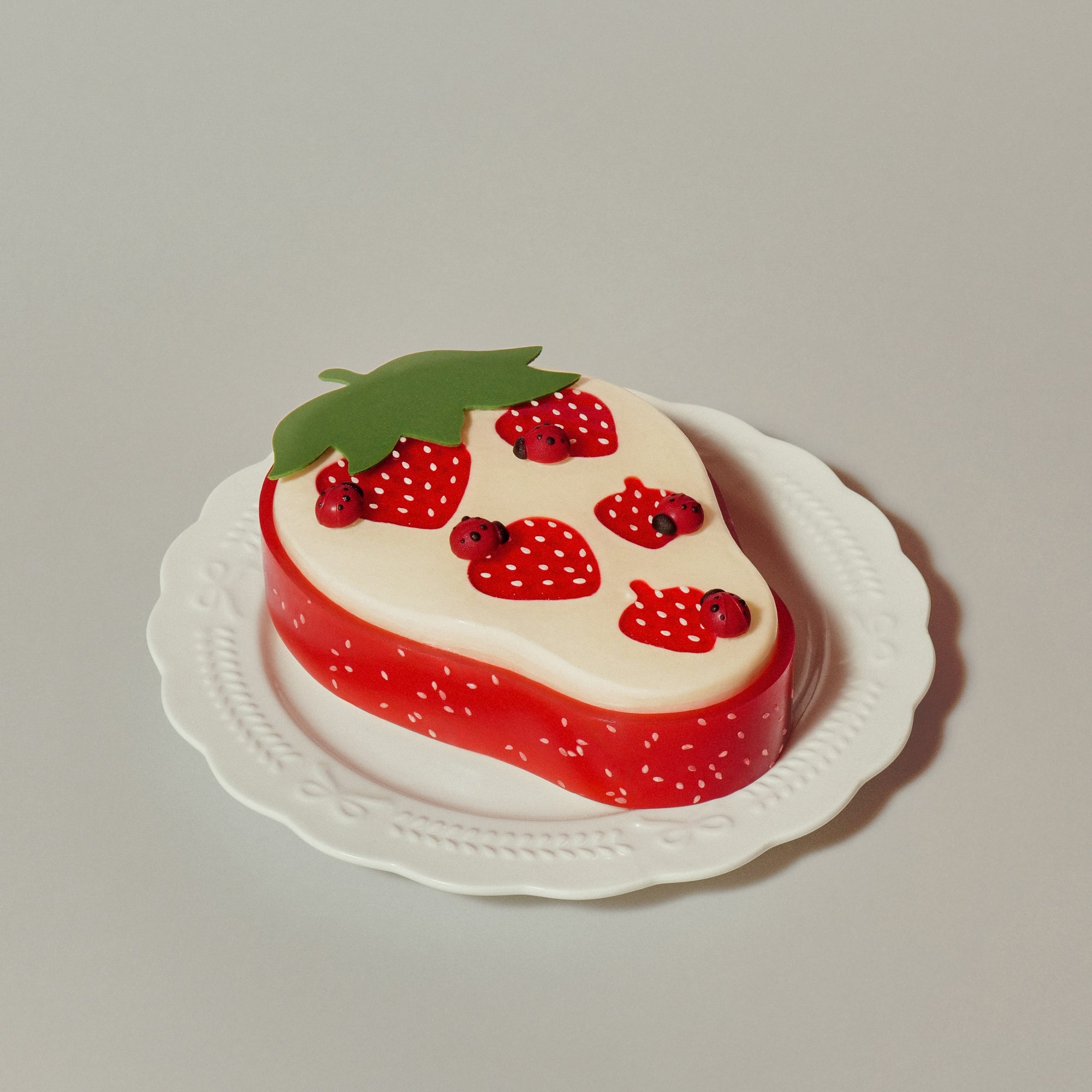 Cheesecake Dâu Xí Muội | ⌀15cm - BAKES SAIGON